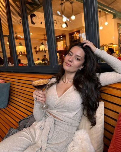 Pelin Akil seksi ifşa fotoğrafı 332