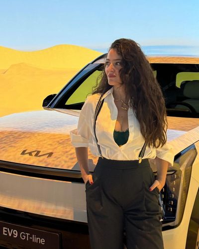 Pelin Akil seksi ifşa fotoğrafı 381