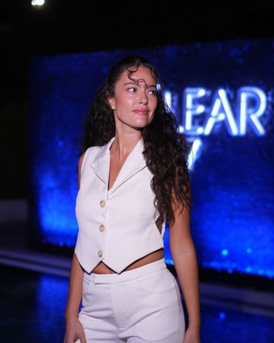 Pelin Akil seksi ifşa fotoğrafı 457