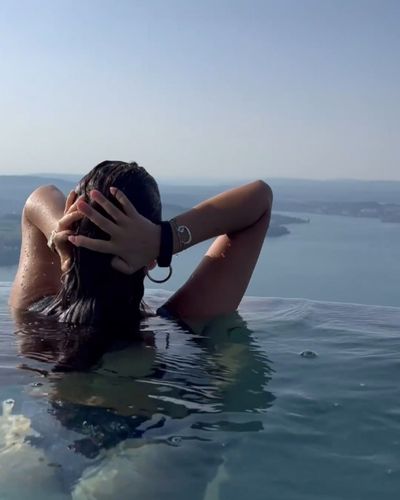 Pelin Akil seksi ifşa fotoğrafı 459
