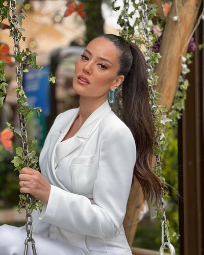 Pelin Akil seksi ifşa fotoğrafı 472