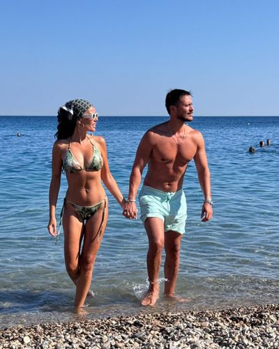 Pelin Akil seksi ifşa fotoğrafı 489