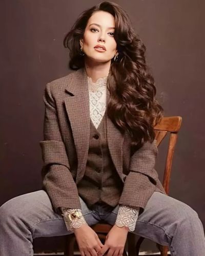 Pelin Akil seksi ifşa fotoğrafı 527