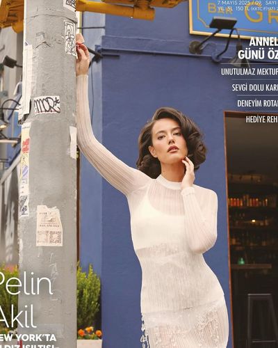 Pelin Akil seksi ifşa fotoğrafı 53