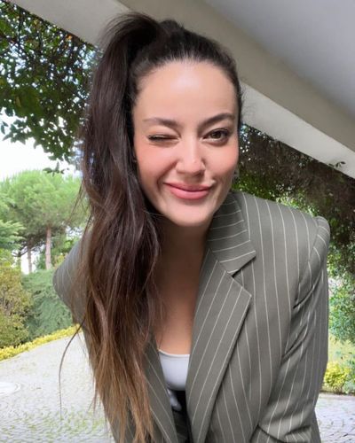 Pelin Akil seksi ifşa fotoğrafı 554