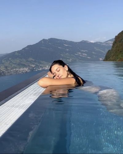 Pelin Akil seksi ifşa fotoğrafı 556