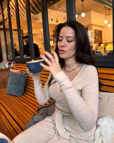 Pelin Akil seksi ifşa fotoğrafı 559