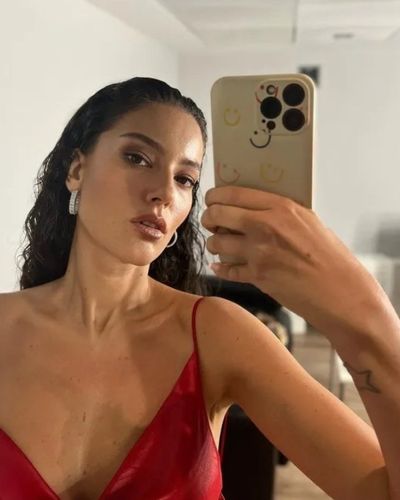 Pelin Akil seksi ifşa fotoğrafı 591
