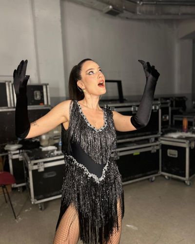 Pelin Akil seksi ifşa fotoğrafı 592