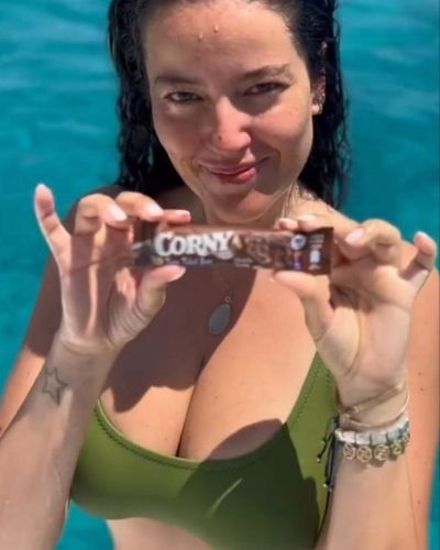 Pelin Akil seksi ifşa fotoğrafı 610