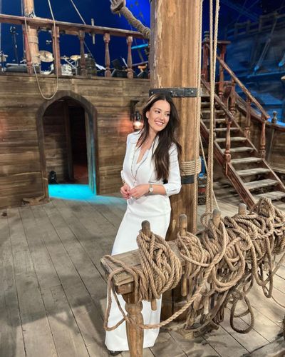 Pelin Akil seksi ifşa fotoğrafı 694