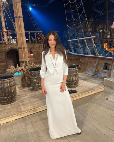 Pelin Akil seksi ifşa fotoğrafı 727