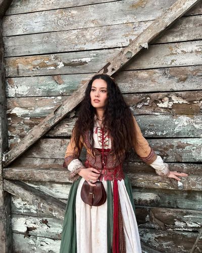 Pelin Akil seksi ifşa fotoğrafı 734