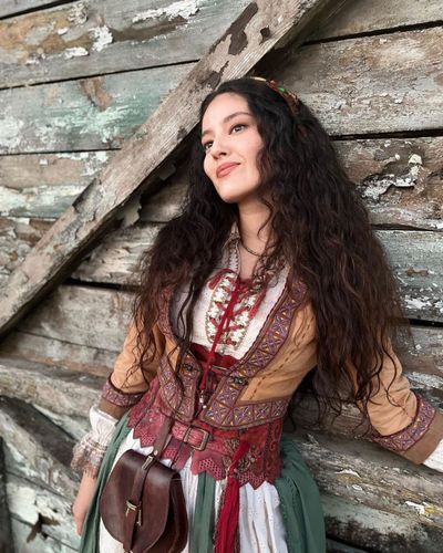 Pelin Akil seksi ifşa fotoğrafı 750