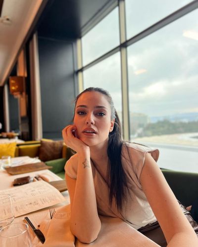 Pelin Akil seksi ifşa fotoğrafı 754