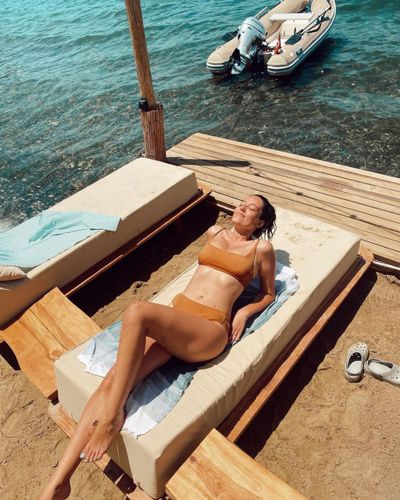Pelin Akil seksi ifşa fotoğrafı 870