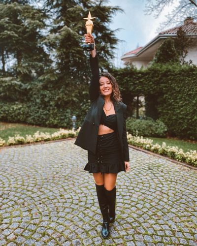 Pelin Akil seksi ifşa fotoğrafı 903