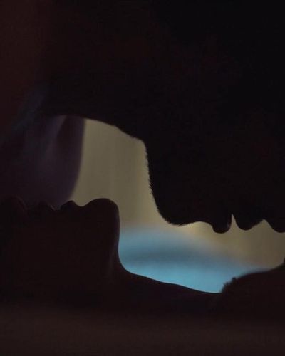 Pınar Deniz seksi ifşa fotoğrafı 27 — Aşkın Kıyameti (2022)
