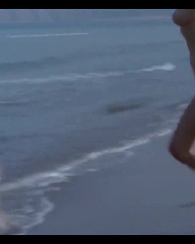 Prenses Banu seksi ifşa fotoğrafı 7 — Çılgın Arzular (1974)