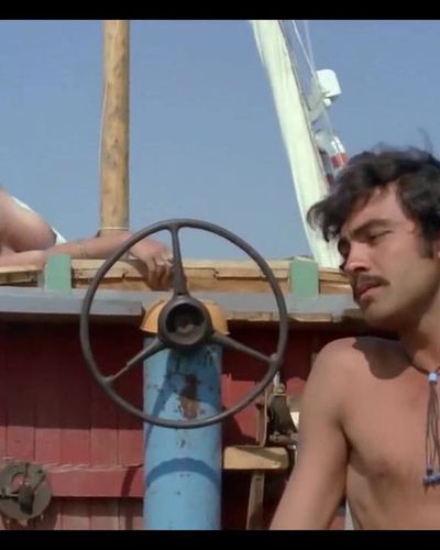 Prenses Banu seksi ifşa fotoğrafı 8 — Çılgın Arzular (1974)