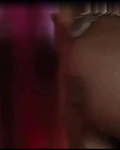 Reyhan Sahin seksi ifşa fotoğrafı 1 — Chiko (2007)