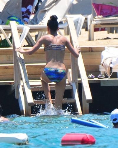 Sedef Avcı seksi ifşa fotoğrafı 159