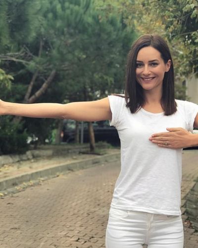 Sedef Avcı seksi ifşa fotoğrafı 234