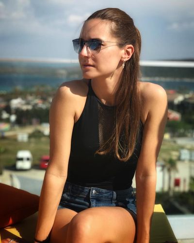 Sedef Avcı seksi ifşa fotoğrafı 257