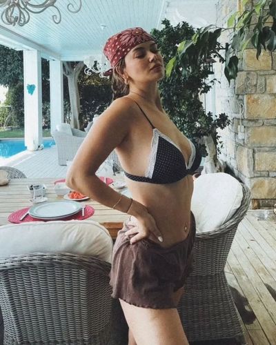 Seray Kaya seksi ifşa fotoğrafı 23