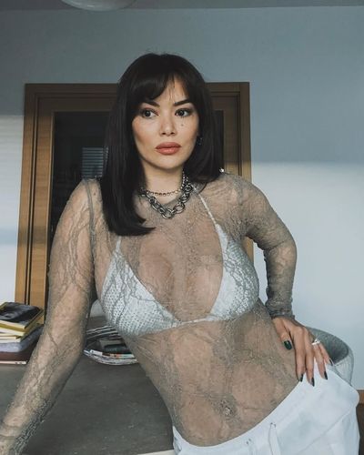 Seray Kaya seksi ifşa fotoğrafı 25