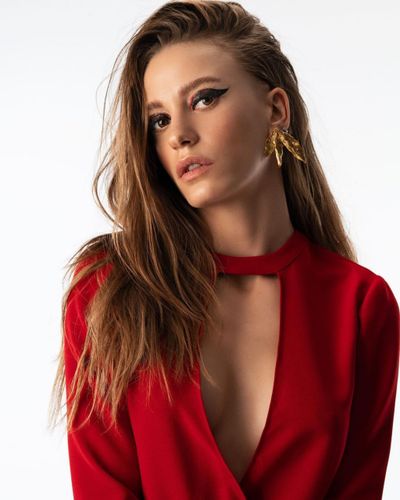 Serenay Sarıkaya seksi ifşa fotoğrafı 1014
