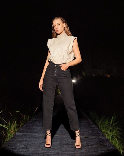 Serenay Sarıkaya seksi ifşa fotoğrafı 1042