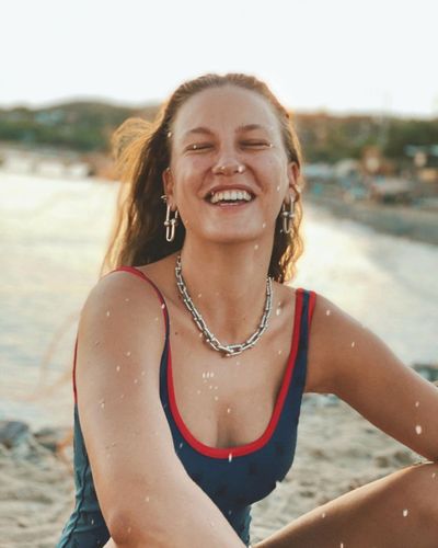 Serenay Sarıkaya seksi ifşa fotoğrafı 1053