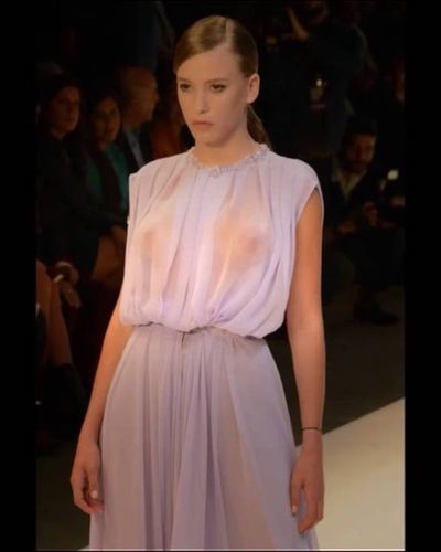 Serenay Sarıkaya seksi ifşa fotoğrafı 1101