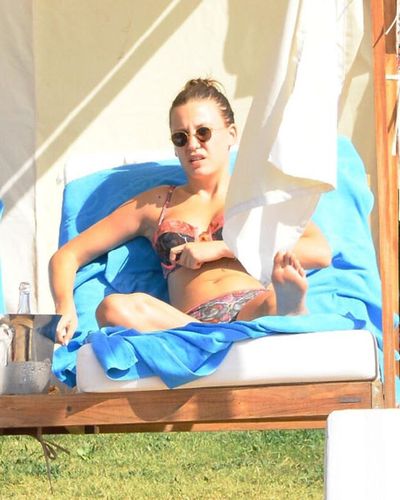 Serenay Sarıkaya seksi ifşa fotoğrafı 1122