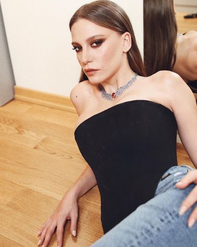 Serenay Sarıkaya seksi ifşa fotoğrafı 1126