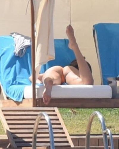 Serenay Sarıkaya seksi ifşa fotoğrafı 1149