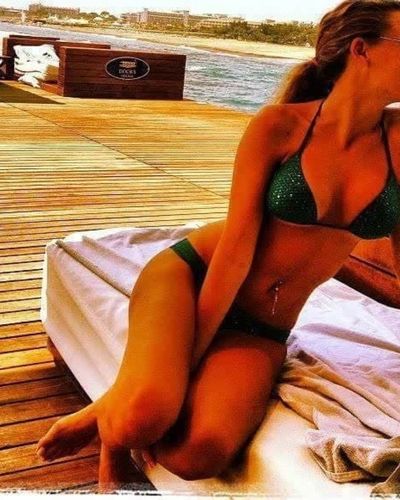Serenay Sarıkaya seksi ifşa fotoğrafı 1171