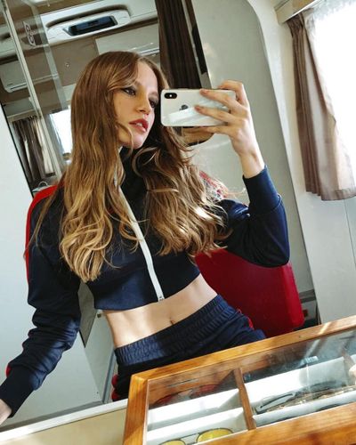 Serenay Sarıkaya seksi ifşa fotoğrafı 1201