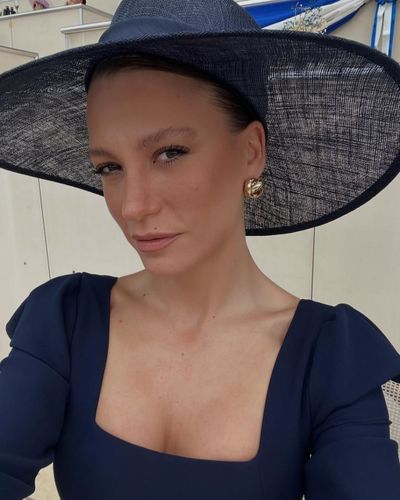 Serenay Sarıkaya seksi ifşa fotoğrafı 155