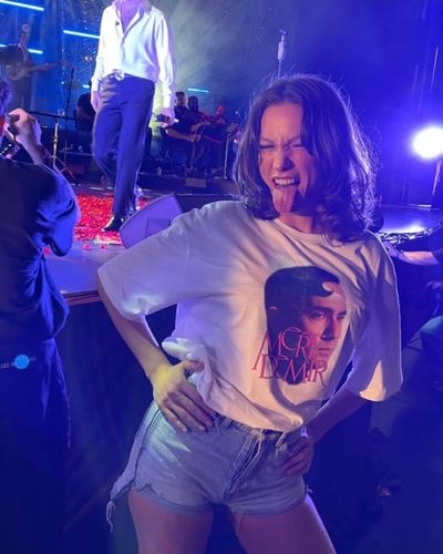 Serenay Sarıkaya seksi ifşa fotoğrafı 213