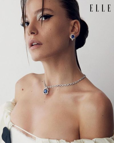 Serenay Sarıkaya seksi ifşa fotoğrafı 254