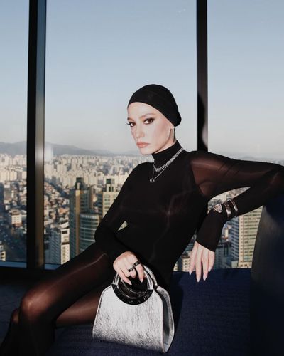 Serenay Sarıkaya seksi ifşa fotoğrafı 286
