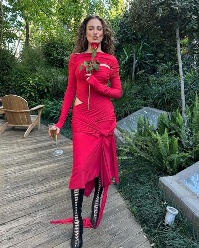 Serenay Sarıkaya seksi ifşa fotoğrafı 319