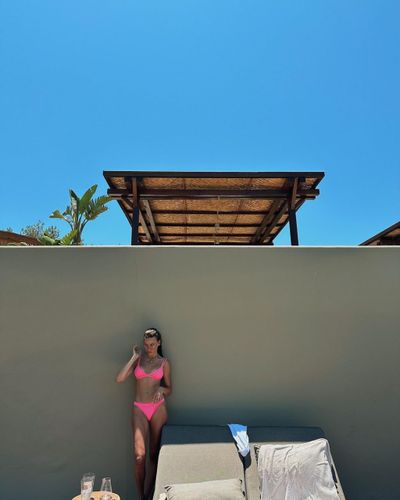 Serenay Sarıkaya seksi ifşa fotoğrafı 330