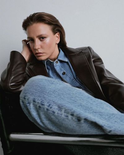 Serenay Sarıkaya seksi ifşa fotoğrafı 357