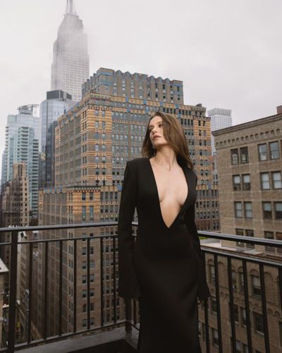 Serenay Sarıkaya seksi ifşa fotoğrafı 396