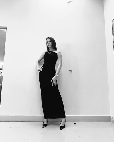 Serenay Sarıkaya seksi ifşa fotoğrafı 422