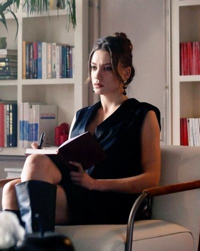 Serenay Sarıkaya seksi ifşa fotoğrafı 497