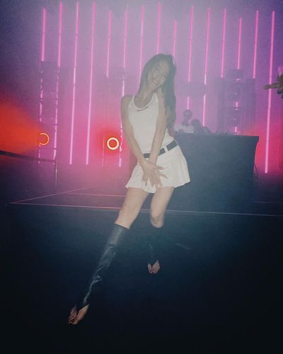 Serenay Sarıkaya seksi ifşa fotoğrafı 517